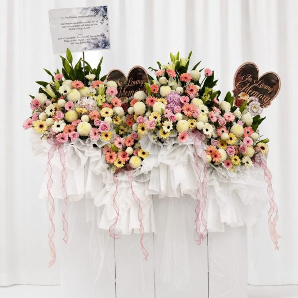 Grande Condolences Stand